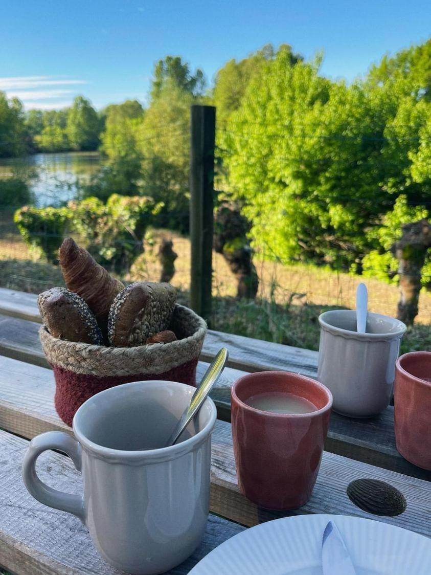 Bed and Breakfast Les Nuits De Cassiopee Sorde-lʼAbbaye Camera foto