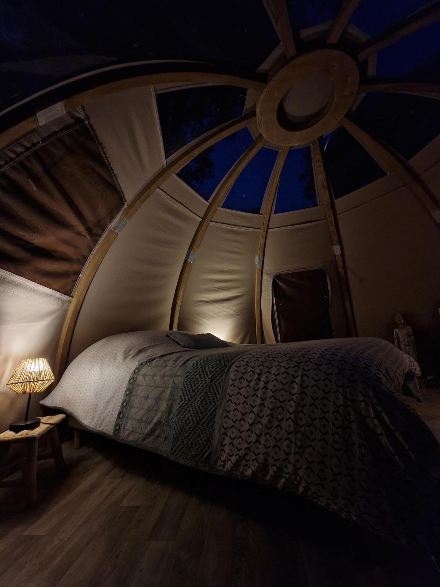 Bed and Breakfast Les Nuits De Cassiopee Sorde-lʼAbbaye Camera foto