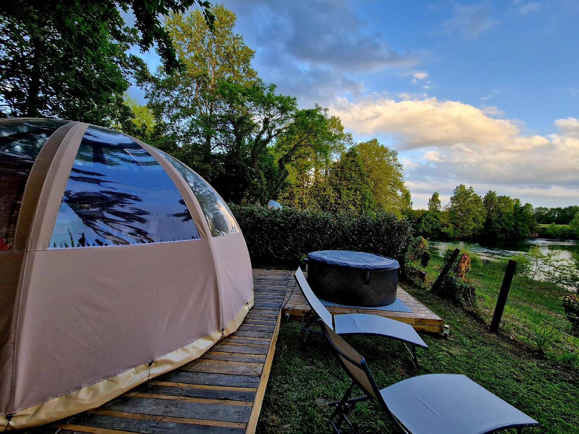 Bed and Breakfast Les Nuits De Cassiopee Sorde-lʼAbbaye Esterno foto