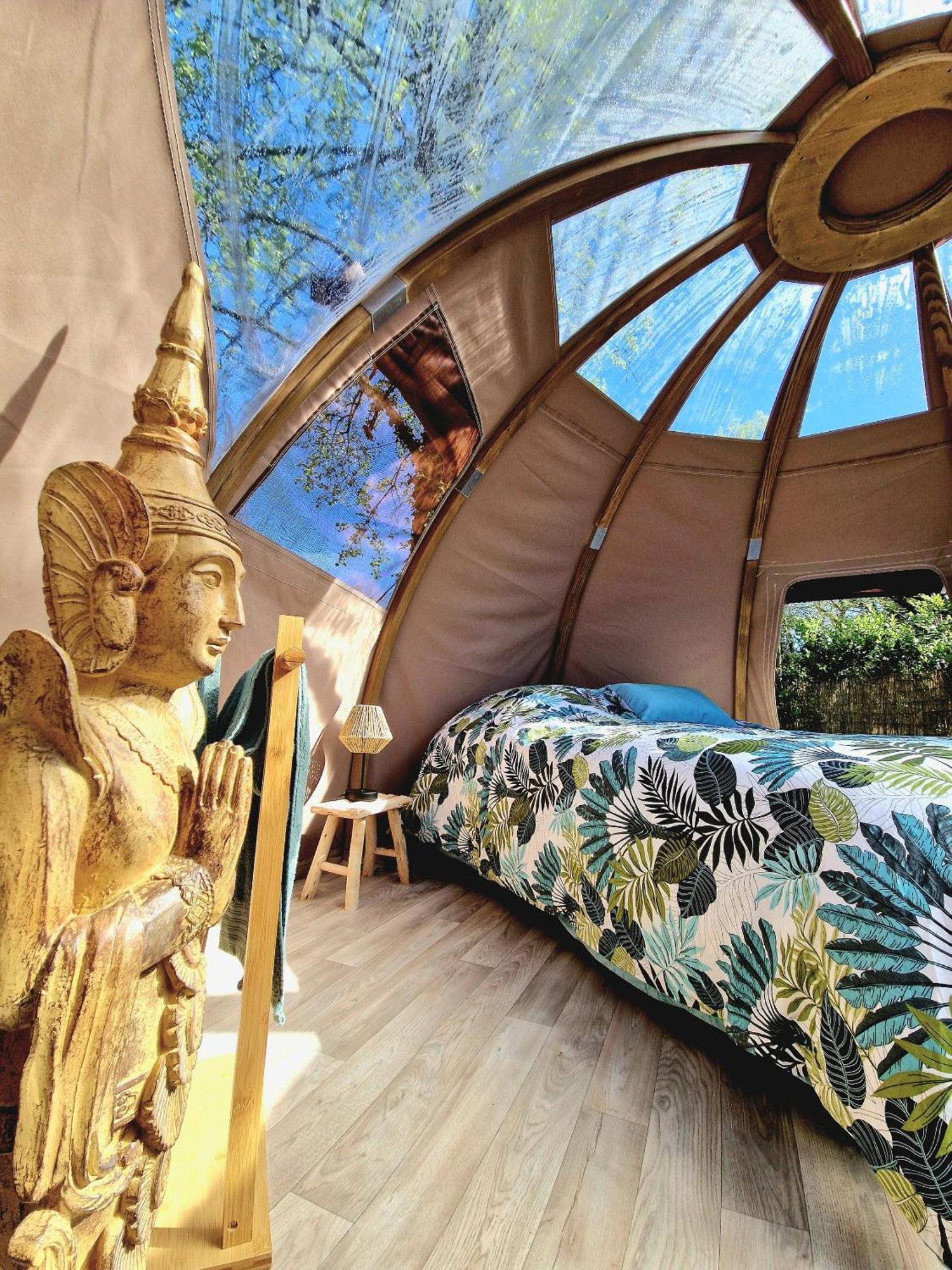 Bed and Breakfast Les Nuits De Cassiopee Sorde-lʼAbbaye Camera foto