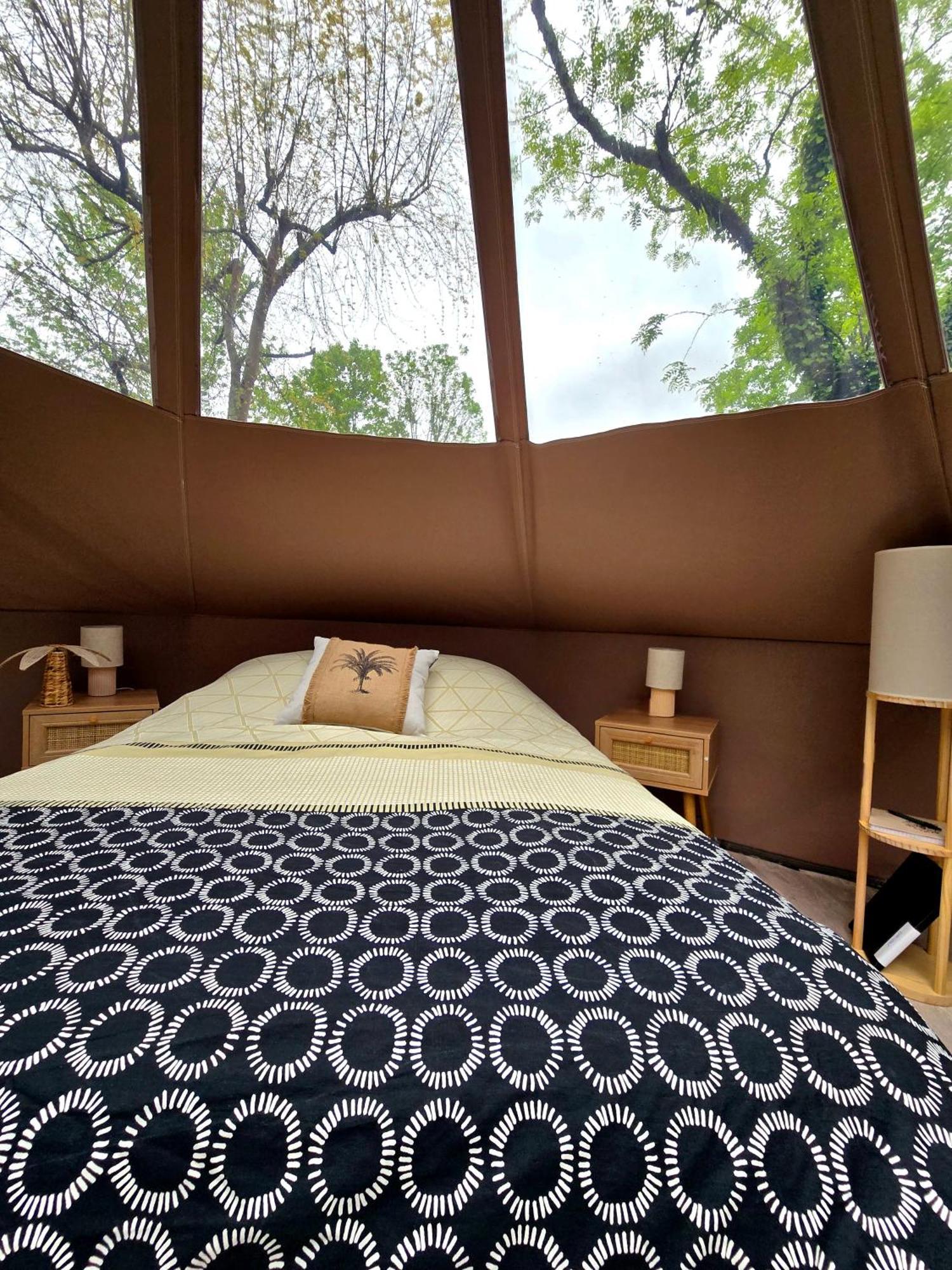 Bed and Breakfast Les Nuits De Cassiopee Sorde-lʼAbbaye Esterno foto