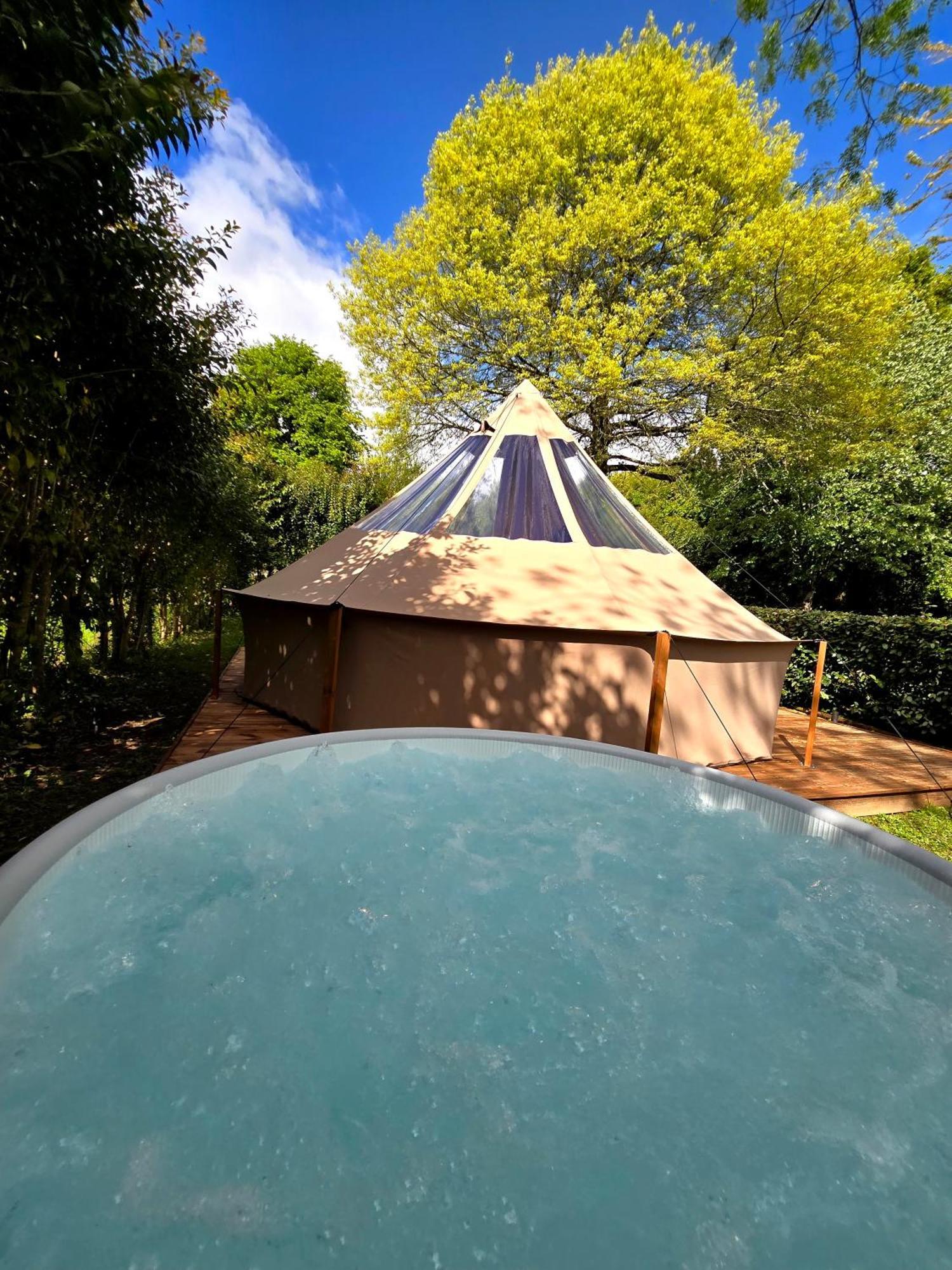 Bed and Breakfast Les Nuits De Cassiopee Sorde-lʼAbbaye Esterno foto