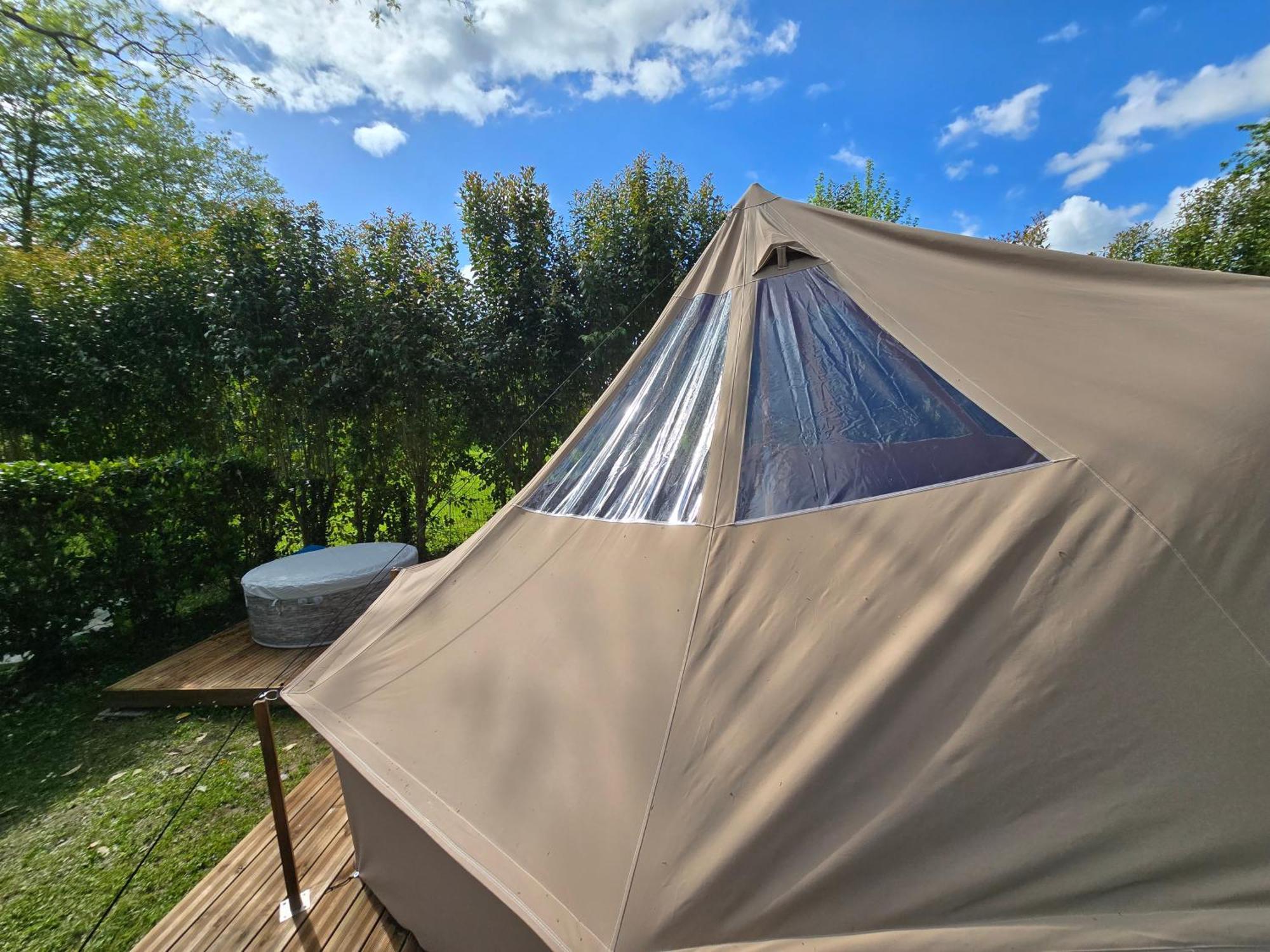 Bed and Breakfast Les Nuits De Cassiopee Sorde-lʼAbbaye Esterno foto